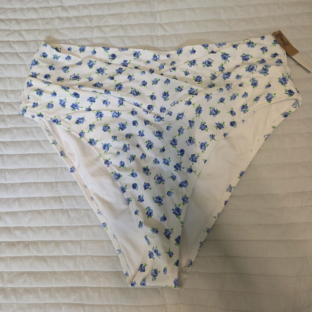 PINK Victoria's Secret White and Blue Floral Bikini Bottom